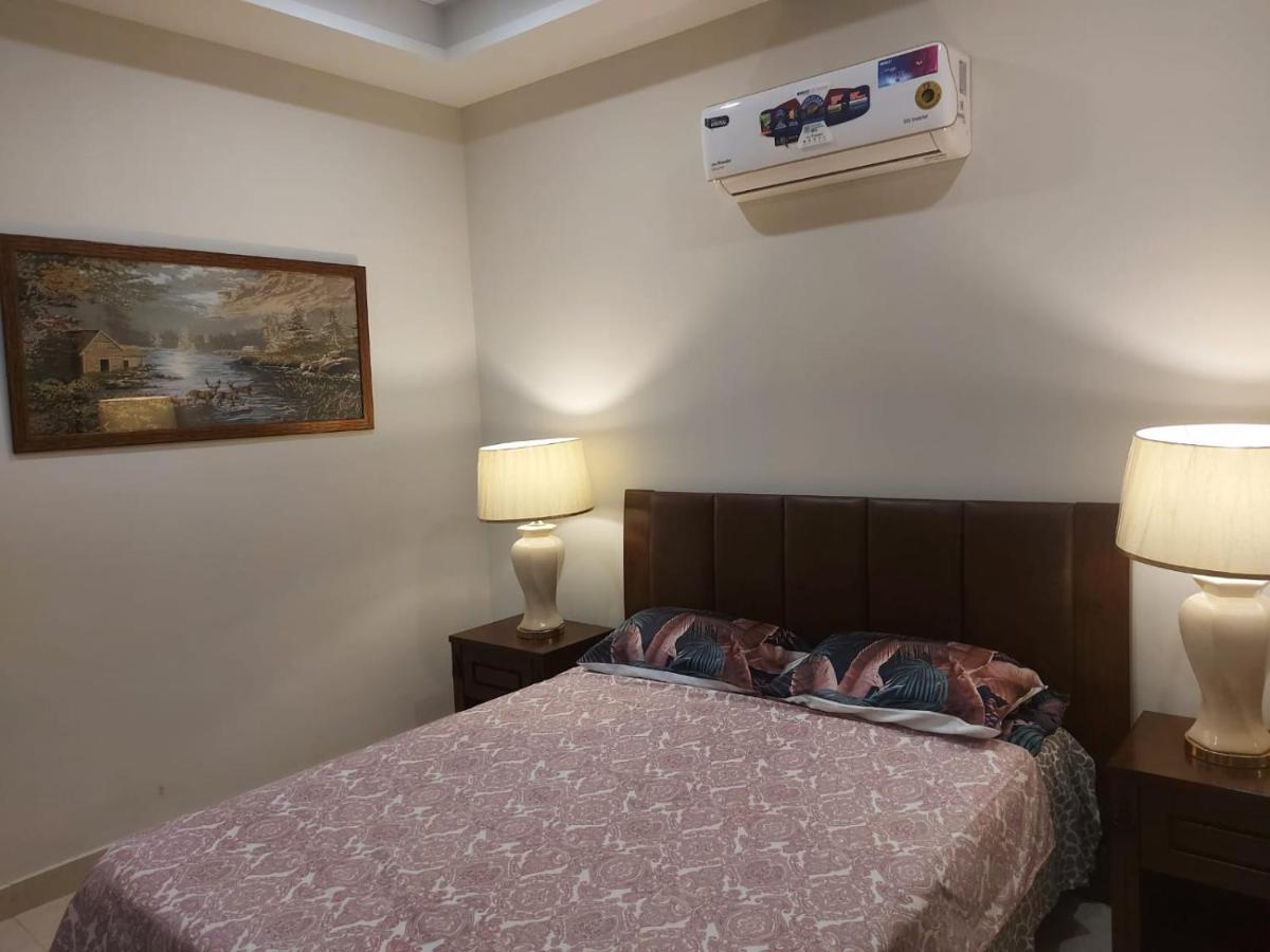 The River View Apartment 라왈핀디 외부 사진