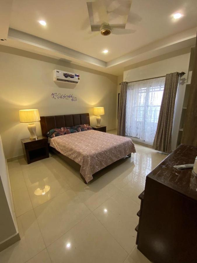 The River View Apartment 라왈핀디 외부 사진