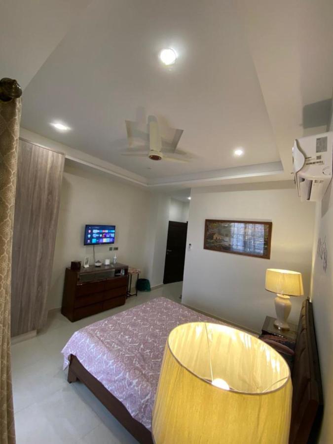 The River View Apartment 라왈핀디 외부 사진