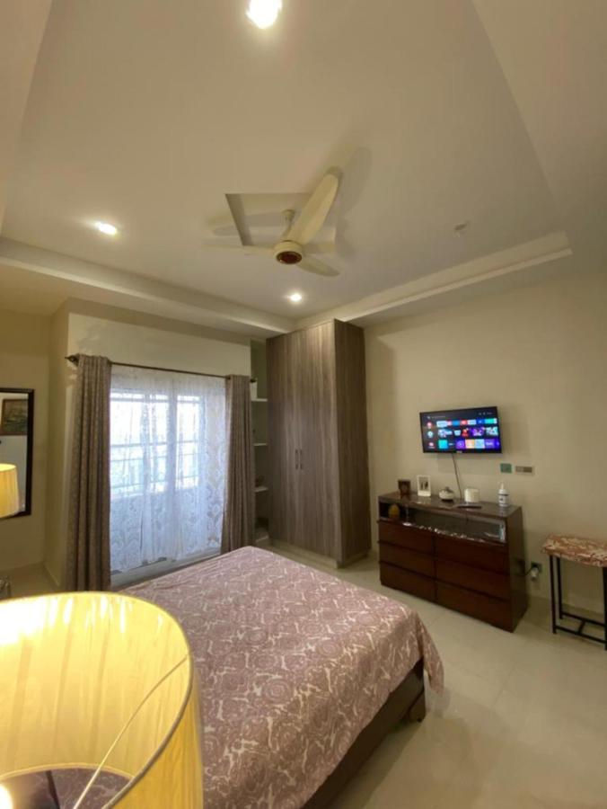 The River View Apartment 라왈핀디 외부 사진